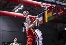 年轻就是要敢打！李悦洲加时上篮绝杀！11中5得15分3板&正负值+8