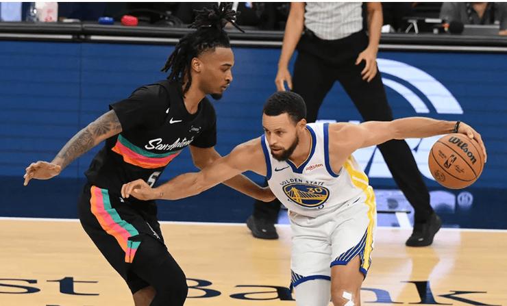勇士vs马刺第二场（勇士vs马刺大逆转录像）