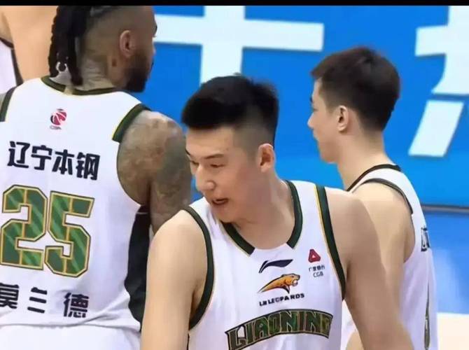 辽宁胜同曦发布会！乌戈批防守满意篮板，莱迪暴走后致谢队友！