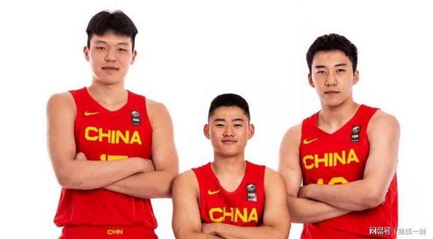 中国男篮短训营公布，王俊杰赵维伦在列