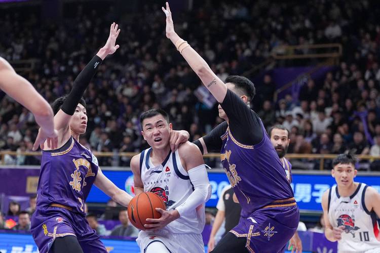 上海VS山东G1大名单：张镇麟&王哲林出战高诗岩&克里斯登场