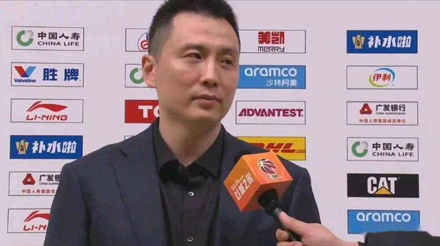 北京G2胜上海各界说啥赞许利民用人,点卢伟调整慢,后场存差距