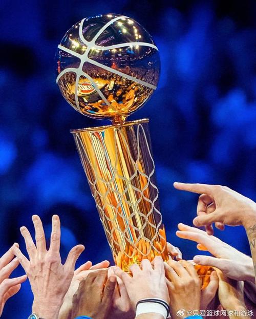 经典回归！NBA总决赛地板迎回冠军金杯图案